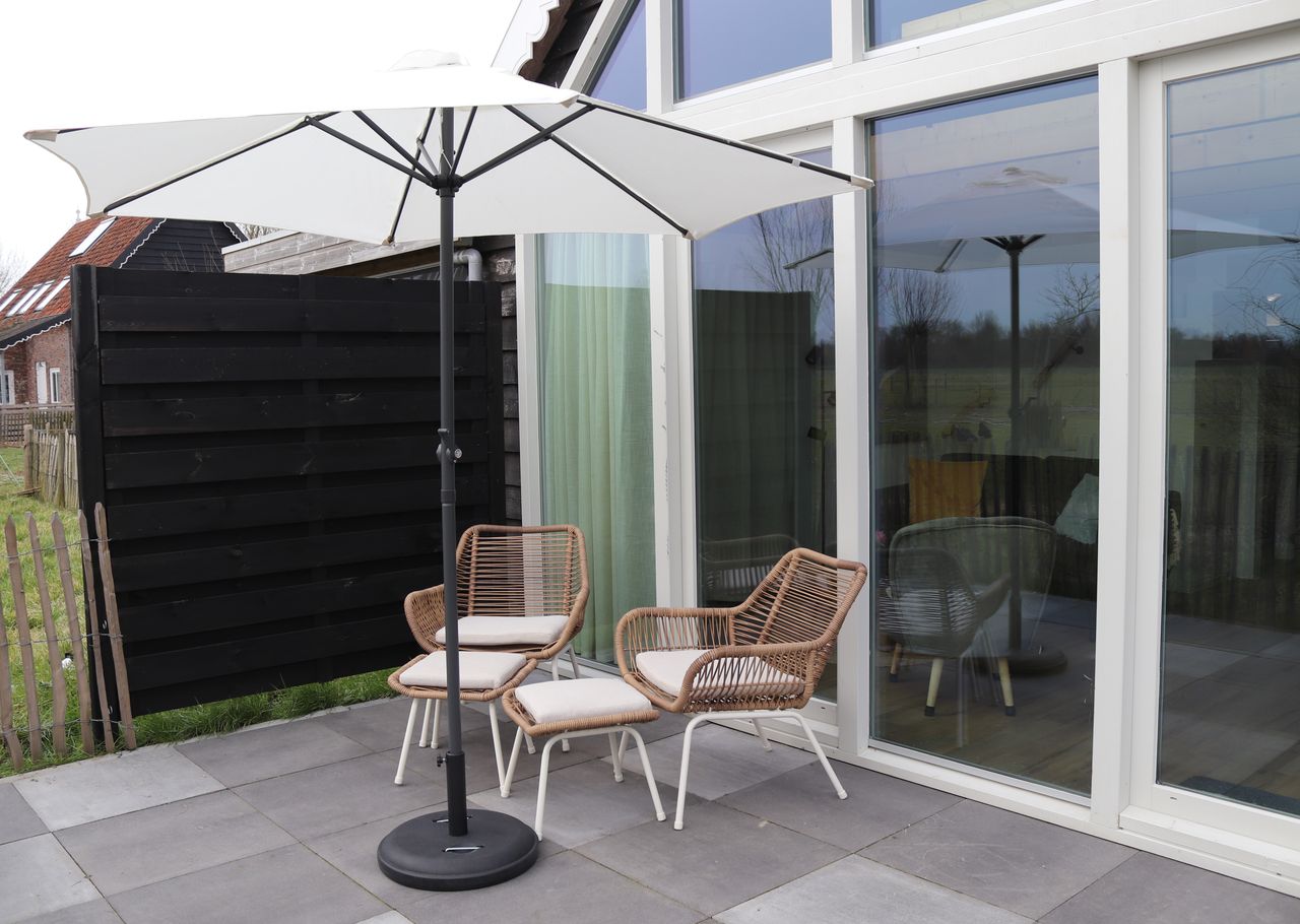 Terras met tuinmeubilair