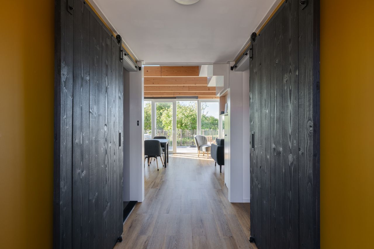Woonkamer met zithoek